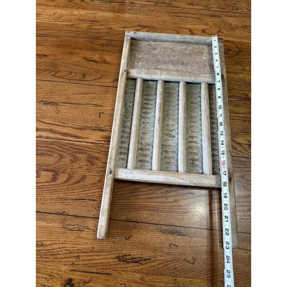 VINTAGE WASHBOARD - Picture 3 of 9